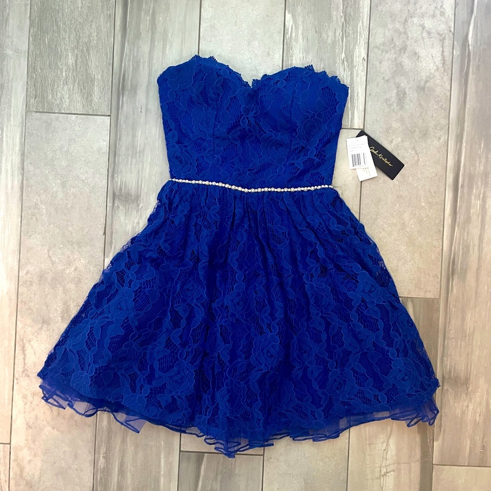 Formal Strapless Dress (Size 0)